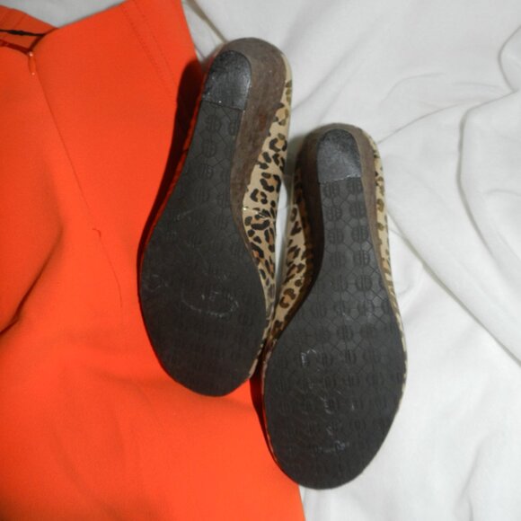 LILY PULITZER GOLD METALLIC LEOPARD WEDGE PEEP TOE 📦🏃💨⚡🚚 - Picture 8 of 16